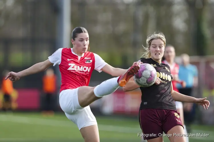 Vrouwen AZ weten geen raad met kansen en blijven op remise steken