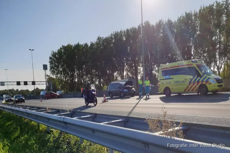 Veel vertraging op A7 door ongelukken in beide richtingen