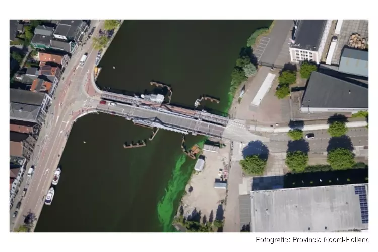 Afsluiting tijdelijke brug over de Zaan ook op zaterdagavond 22 oktober